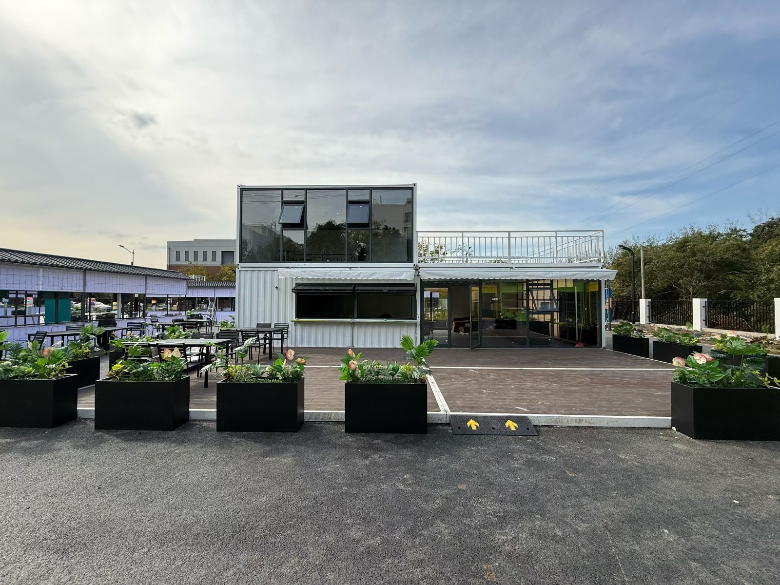 Coffee Shop Container by GP Smart Build